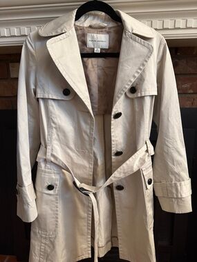 Banana Republic Light Cream Trench Coat with Belt